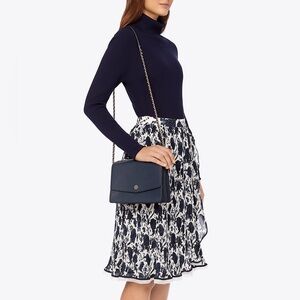 Tory Burch Robinson Convertible shoulderbag.